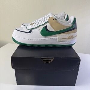 Nike Air Force 1 White and Green Sneakers